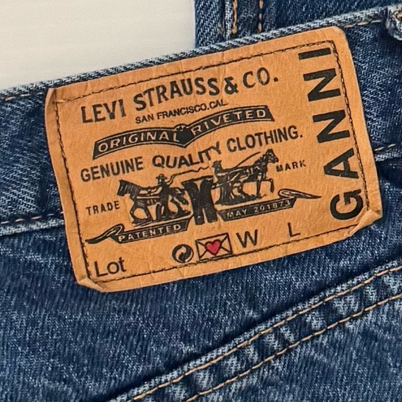 GANNI X Levi’s Cropped Jeans Side Slit High Rise Relaxed Fit Size 26 - Picture 4 of 7